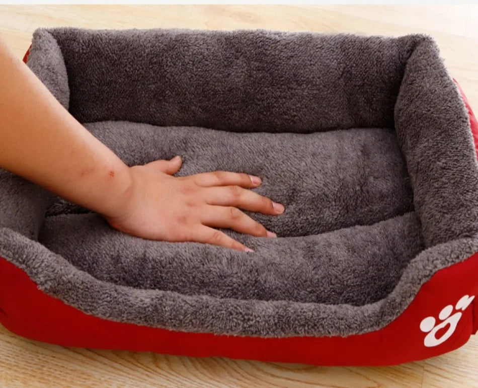 Cozy Fleece Dog Bed for Dobermans – Waterproof, Warm, and Built for Big Breeds